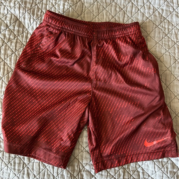 3 pair of boys size 7 Nike shorts - Picture 11 of 12